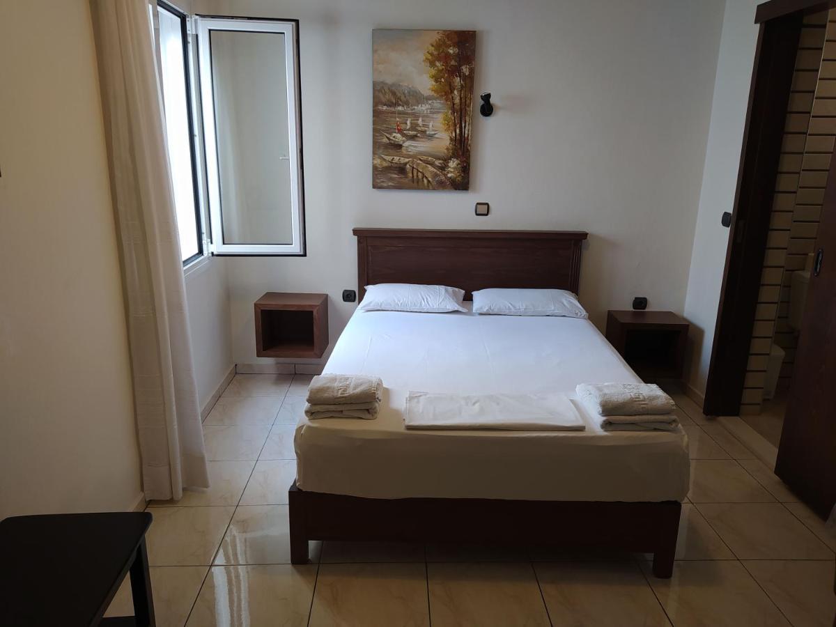 Sea Front Studios Old Town Rethymno  Bagian luar foto
